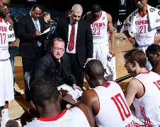 平博体育-篮球队主帅挑战是什么